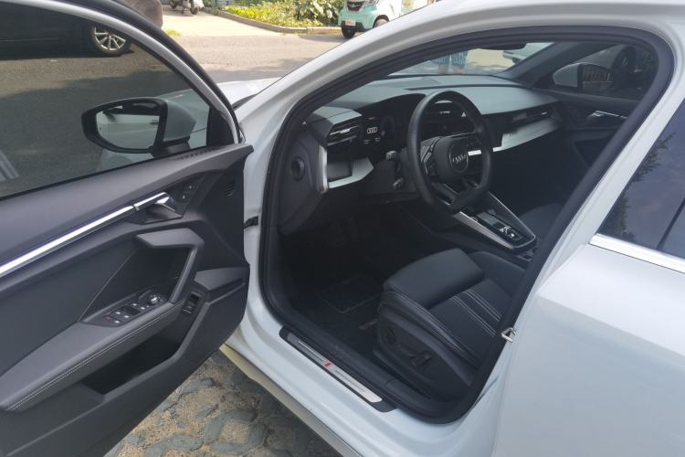 Used Audi A3 2022 Sportback 35 TFSI Fashionable Sports Model Driver Seat