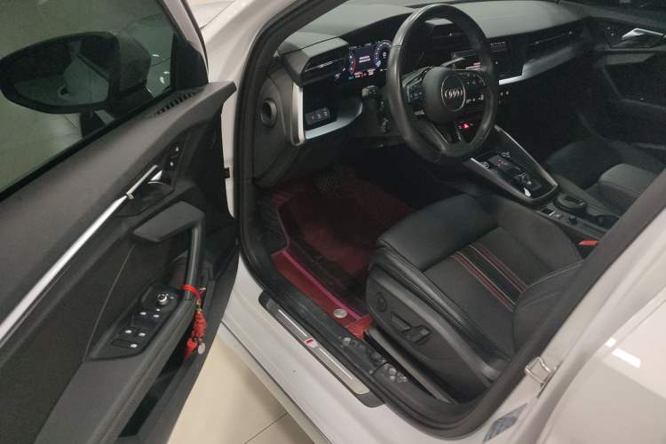 Used Audi A3 2022 Sportback 35 TFSI Fashionable Sports Model Driver Seat