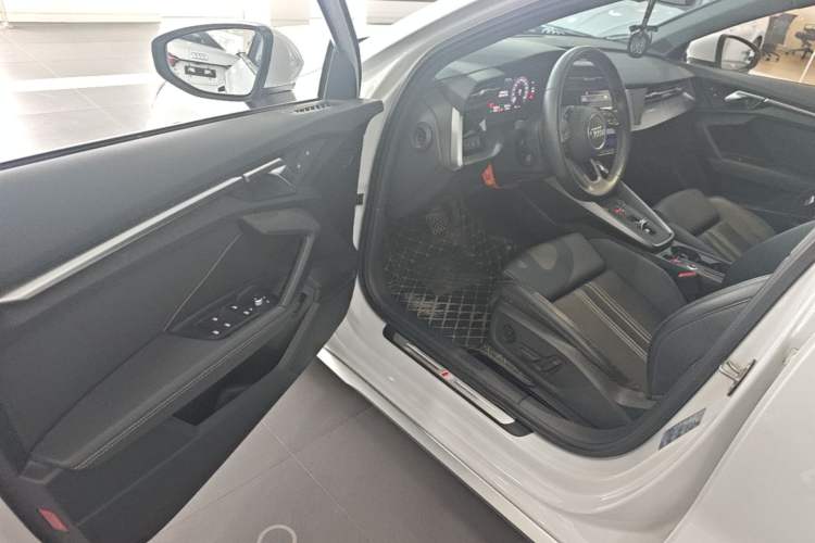 Used Audi A3 2022 Sportback 35 TFSI Fashionable Sports Model Driver Seat