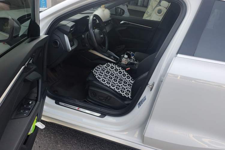 Used Audi A3 2022 Sportback 35 TFSI Fashionable Sports Model Driver Seat