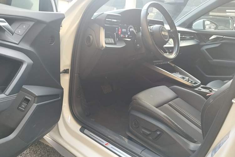 Used Audi A3 2022 A3L Limousine 35 TFSI Fashion Sport Model Driver Seat
