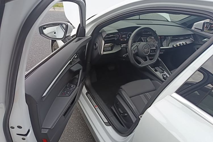 Used Audi A3 2022 Sportback 35 TFSI Fashionable Sports Model Driver Seat