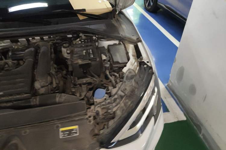 Used Audi A3 2022 Sportback 35 TFSI Fashionable Sports Model Engine Bay Left