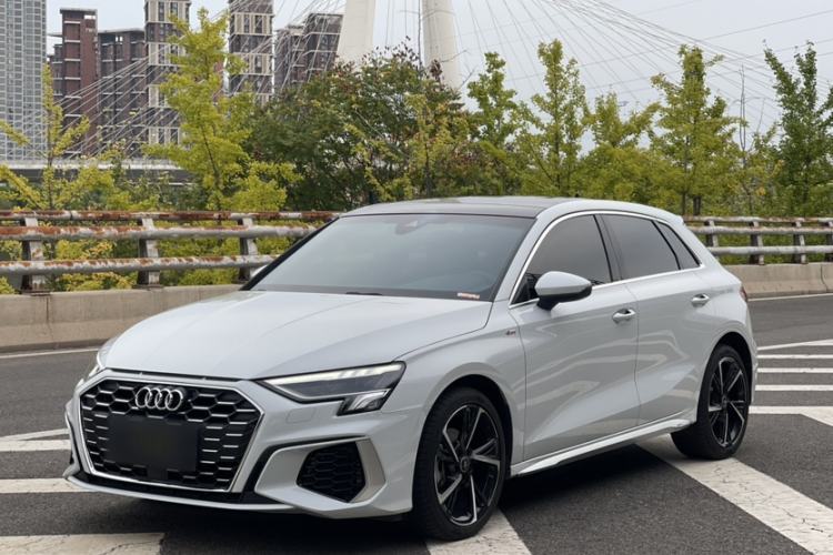 Used Audi A3 2022 Sportback 35 TFSI Fashionable Sports Model Guazi used car, China used car export, Used car for sale, Used Audi cars, Cheapest cars for sale