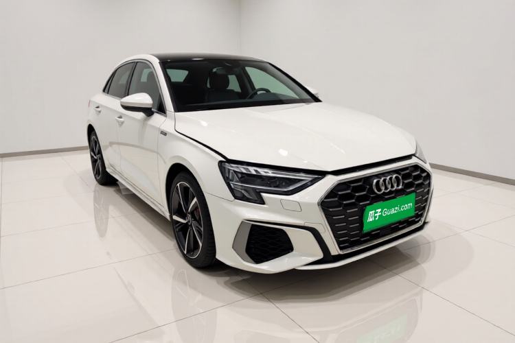Used Audi A3 2022 Sportback 35 TFSI Fashionable Sports Model Front Right 45 Deg