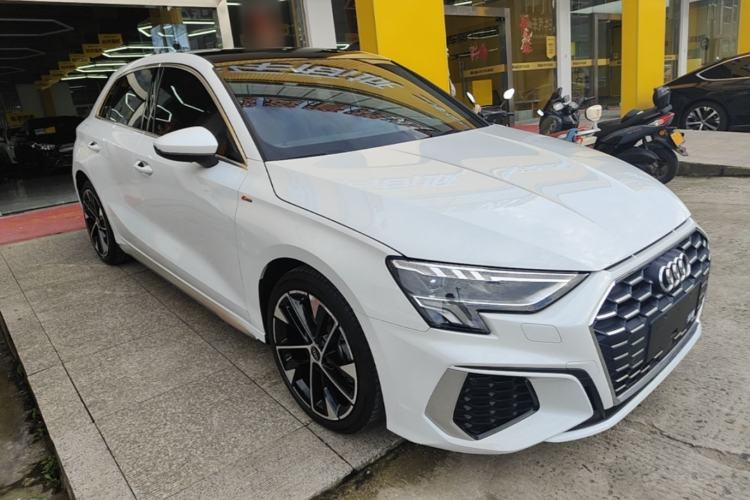 Used Audi A3 2022 Sportback 35 TFSI Fashionable Sports Model Front Right 45 Deg