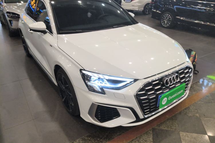 Used Audi A3 2022 Sportback 35 TFSI Fashionable Sports Model Front Right 45 Deg