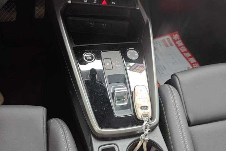 Used Audi A3 2022 A3L Limousine 35 TFSI Fashion Sport Model Gear Lever