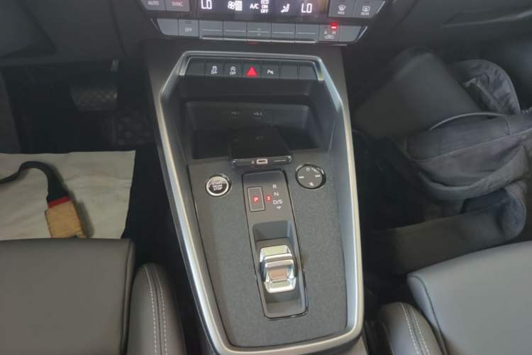 Used Audi A3 2022 A3L Limousine 35 TFSI Fashion Sport Model Gear Lever