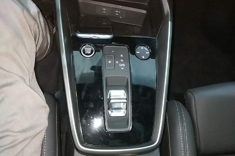 Used Audi A3 2022 Sportback 35 TFSI Fashionable Sports Model Gear Lever