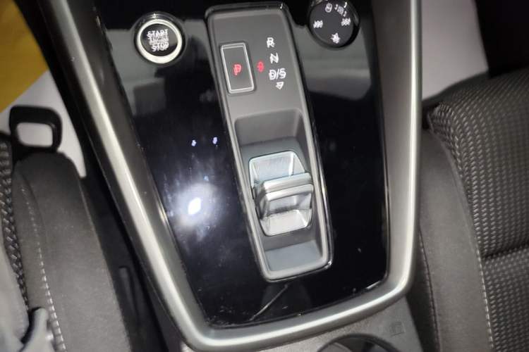 Used Audi A3 2022 Sportback 35 TFSI Ambition Sport Edition Gear Lever