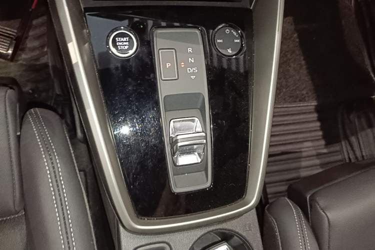 Used Audi A3 2022 A3L Limousine 35 TFSI Fashion Sport Model Gear Lever