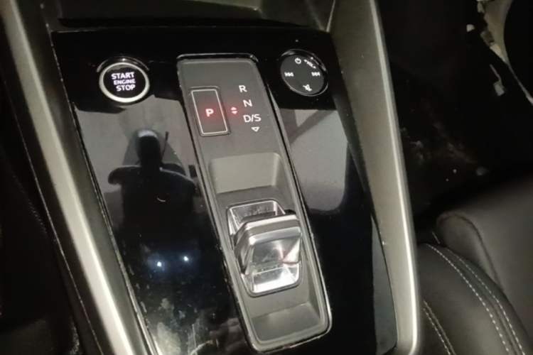 Used Audi A3 2022 A3L Limousine 35 TFSI Fashion Sport Model Gear Lever