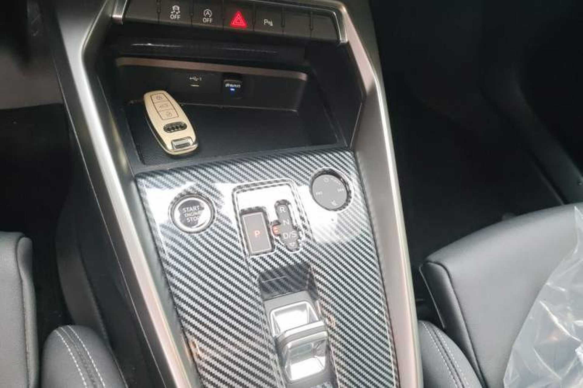 Used Audi A3 2022 A3L Limousine 35 TFSI Fashion Sport Model Gear Lever