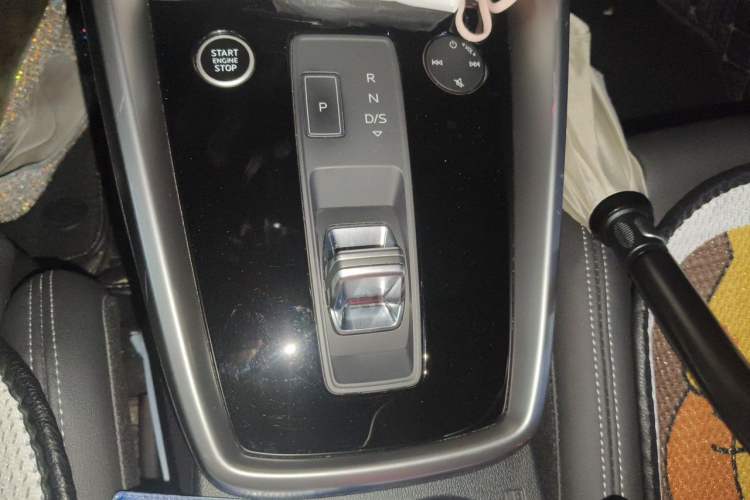 Used Audi A3 2022 A3L Limousine 35 TFSI Fashion Sport Model Gear Lever