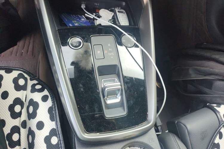 Used Audi A3 2022 Sportback 35 TFSI Fashionable Sports Model Gear Lever
