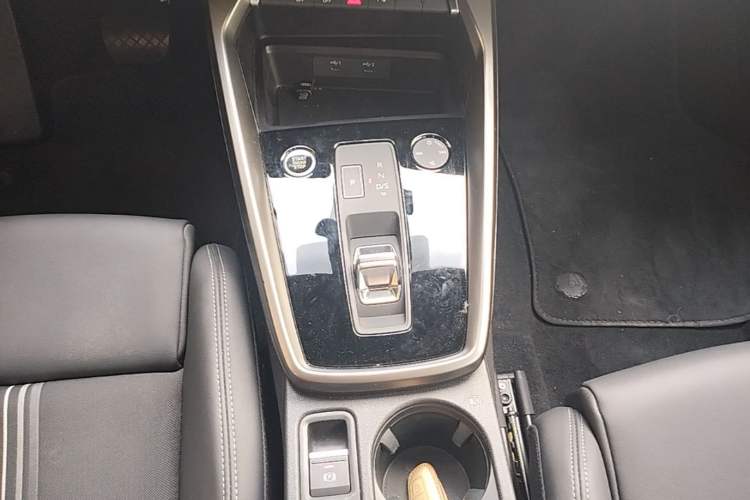 Used Audi A3 2022 A3L Limousine 35 TFSI Fashion Sport Model Gear Lever