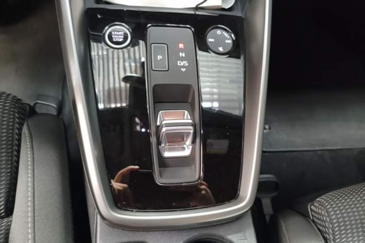 Used Audi A3 2022 Sportback 35 TFSI Ambition Sport Edition Gear Lever