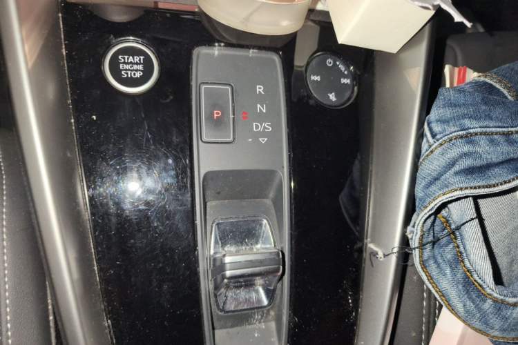 Used Audi A3 2022 A3L Limousine 35 TFSI Fashion Sport Model Gear Lever
