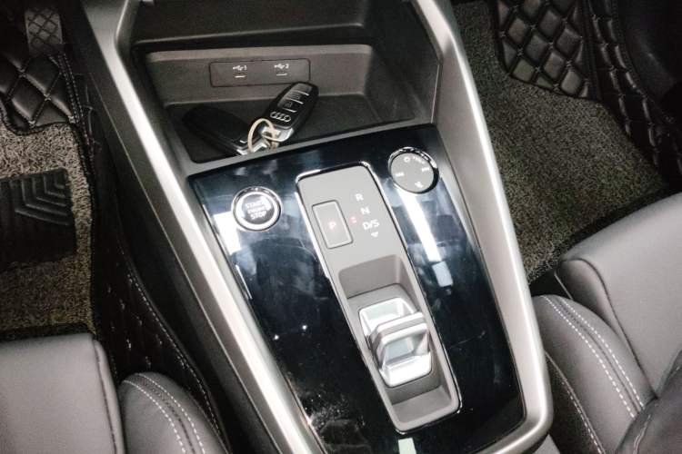 Used Audi A3 2022 Sportback 35 TFSI Fashionable Sports Model Gear Lever