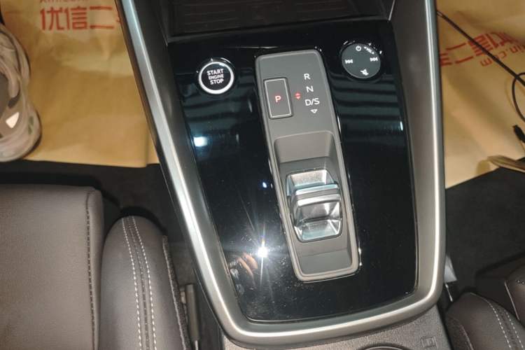 Used Audi A3 2022 Sportback 35 TFSI Fashionable Sports Model Gear Lever