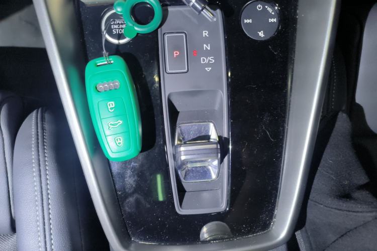 Used Audi A3 2022 Sportback 35 TFSI Fashionable Sports Model Gear Lever