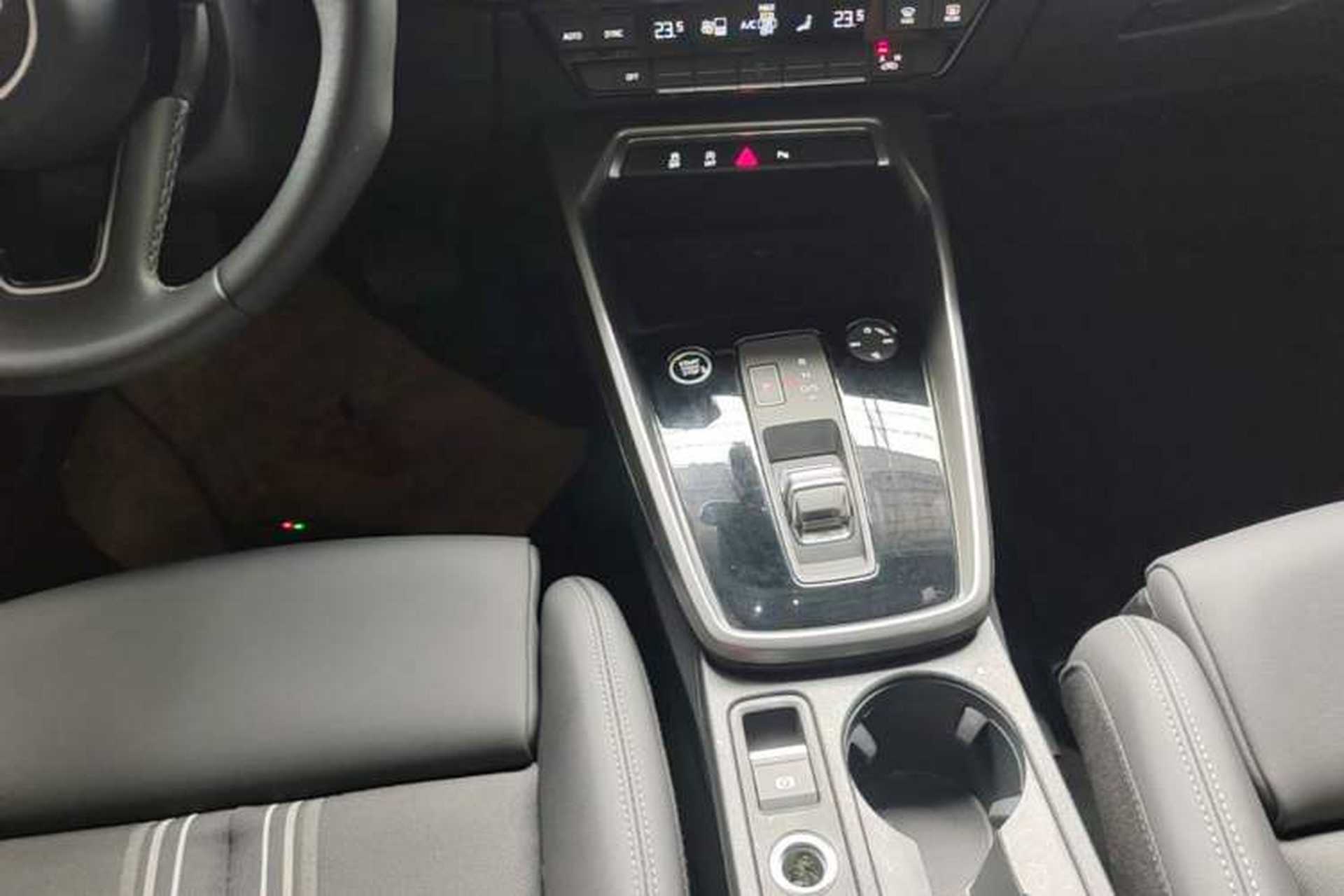 Used Audi A3 2022 A3L Limousine 35 TFSI Fashion Sport Model Gear Lever
