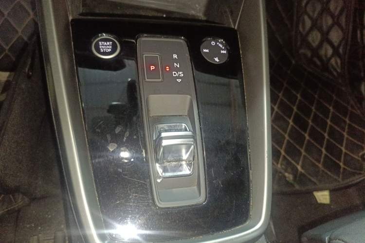 Used Audi A3 2022 A3L Limousine 35 TFSI Fashion Sport Model Gear Lever