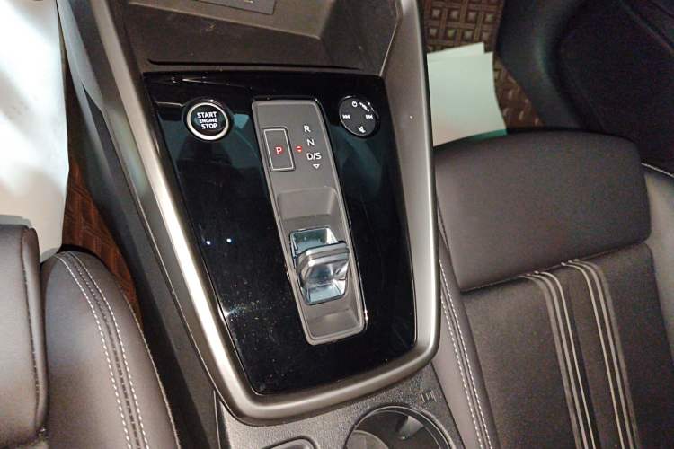 Used Audi A3 2022 Sportback 35 TFSI Fashionable Sports Model Gear Lever
