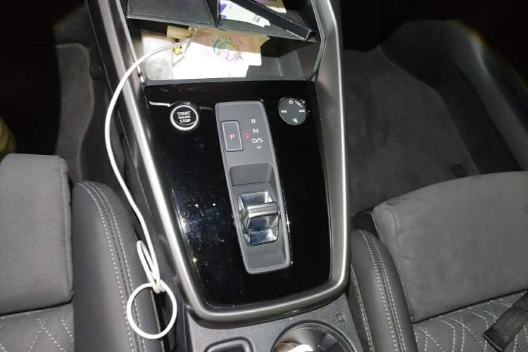 Used Audi A3 2022 A3L Limousine 35 TFSI Luxury Sport Edition Gear Lever