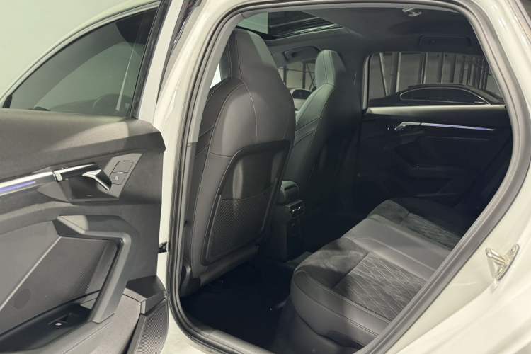 Used Audi A3 2022 A3L Limousine 35 TFSI Luxury Sport Edition Headliner