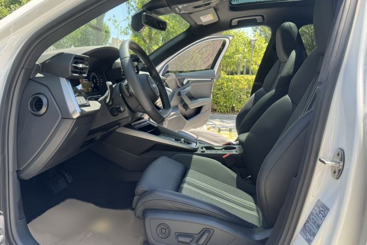 Used Audi A3 2022 Sportback 35 TFSI Fashionable Sports Model Interior 1