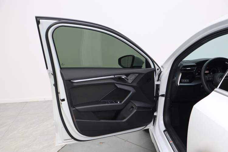 Used Audi A3 2022 Sportback 35 TFSI Ambition Sport Edition Interior 3