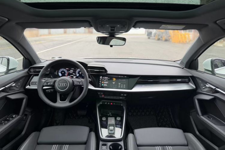 Used Audi A3 2022 Sportback 35 TFSI Fashionable Sports Model Interior 3