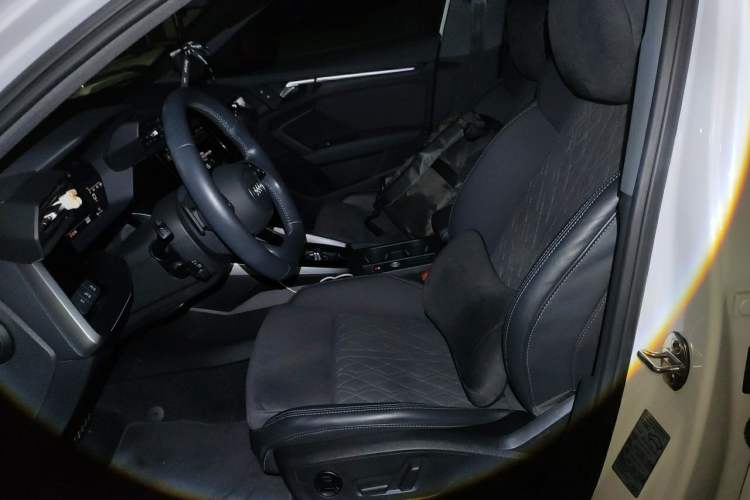 Used Audi A3 2022 A3L Limousine 35 TFSI Luxury Sport Edition Left Front Seat
