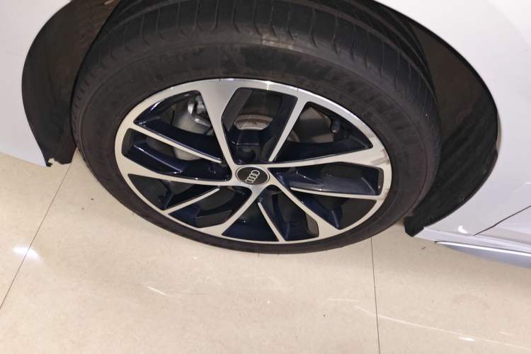Used Audi A3 2022 A3L Limousine 35 TFSI Progressive Sport Edition Left Front Wheel Hub