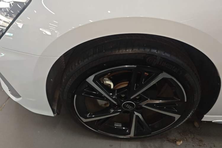 Used Audi A3 2022 Sportback 35 TFSI Fashionable Sports Model Left Front Wheel Hub