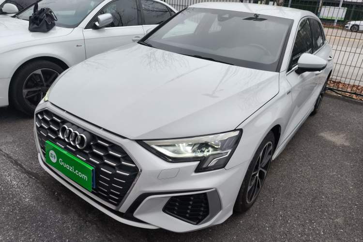 Ojetý Audi A3 2022 Sportback 35 TFSI Ambition Sport Edition Guazi used car, China used car export, Used car for sale, Used  cars, Cheapest cars for sale