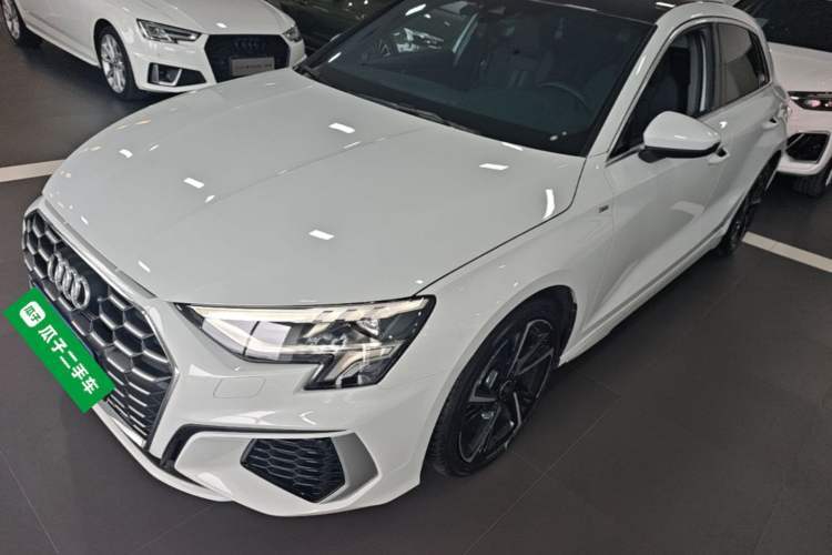 Used Audi A3 2022 Sportback 35 TFSI Fashionable Sports Model Guazi used car, China used car export, Used car for sale, Used  cars, Cheapest cars for sale