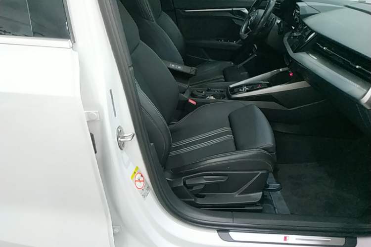 Used Audi A3 2022 Sportback 35 TFSI Fashionable Sports Model Right Front Seat