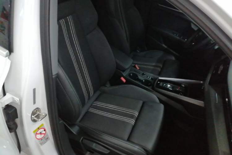 Used Audi A3 2022 Sportback 35 TFSI Fashionable Sports Model Right Front Seat