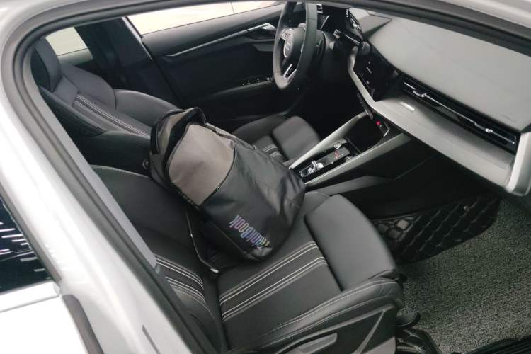 Used Audi A3 2022 Sportback 35 TFSI Fashionable Sports Model Right Front Seat