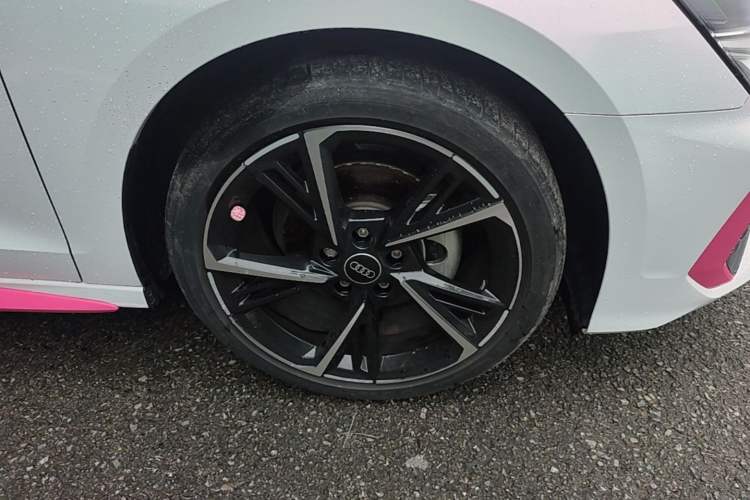 Used Audi A3 2022 Sportback 35 TFSI Fashionable Sports Model Right Front Wheel Hub