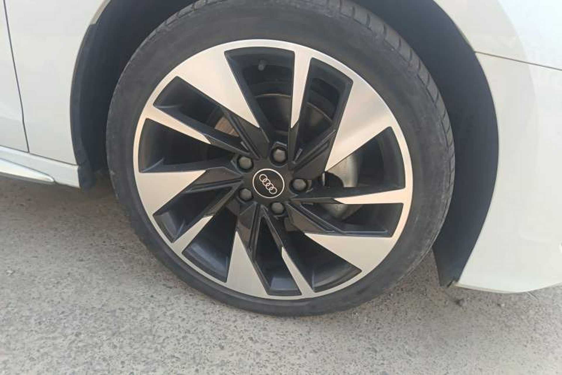 Used Audi A3 2022 A3L Limousine 35 TFSI Fashion Sport Model Right Front Wheel Hub