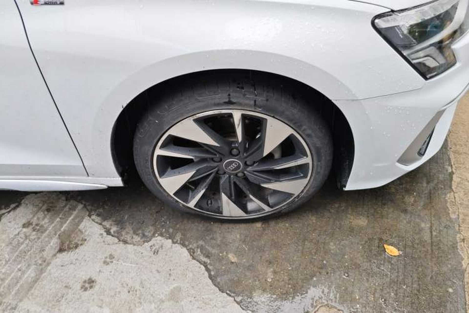 Used Audi A3 2022 A3L Limousine 35 TFSI Fashion Sport Model Right Front Wheel Hub