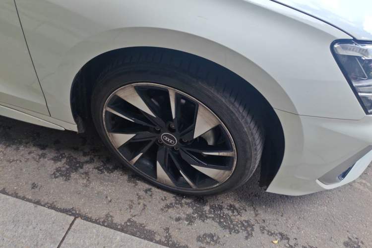 Used Audi A3 2022 A3L Limousine 35 TFSI Fashion Sport Model Right Front Wheel Hub