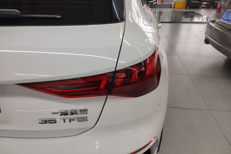 Used Audi A3 2022 Sportback 35 TFSI Fashionable Sports Model Right Rear Taillight