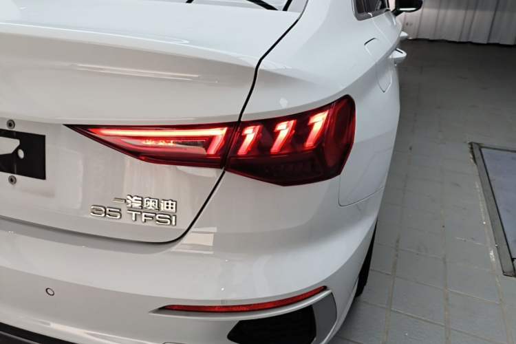 Used Audi A3 2022 A3L Limousine 35 TFSI Fashion Sport Model Right Rear Taillight