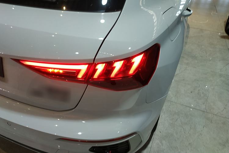 Used Audi A3 2022 Sportback 35 TFSI Fashionable Sports Model Right Rear Taillight
