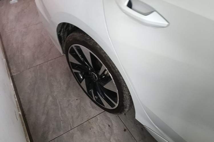 Used Audi A3 2022 A3L Limousine 35 TFSI Fashion Sport Model Right Rear Wheel Hub